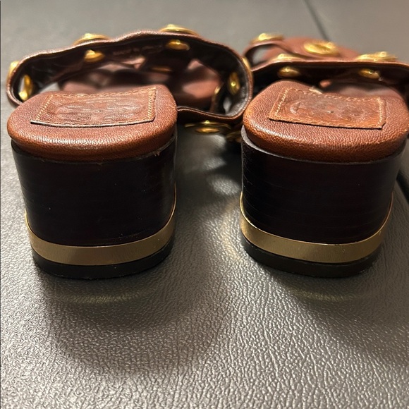 Tory Burch Women's Leather Kathryn Leather Gold Grommet Sandals, Size 5, Brown - Picture 4 of 8